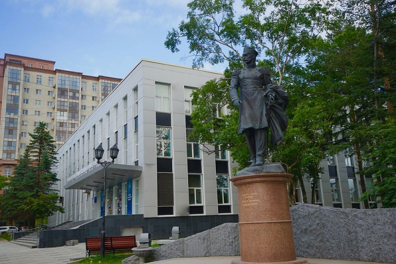 Сахалинский государственный университет - фото